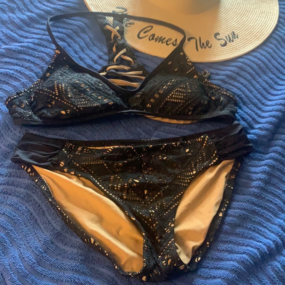 Two pieces boho style Becca swimsuit.